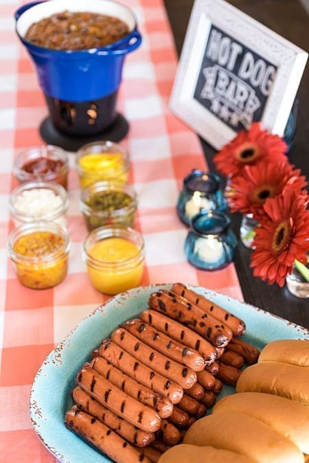 hot dog bar